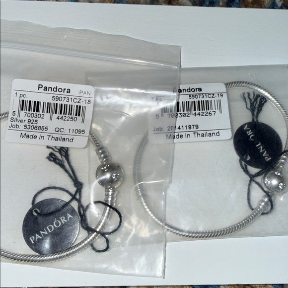 New Pandora Retired Disney Mickey Mouse Bracelet with Zirconia - Picture 2 of 6